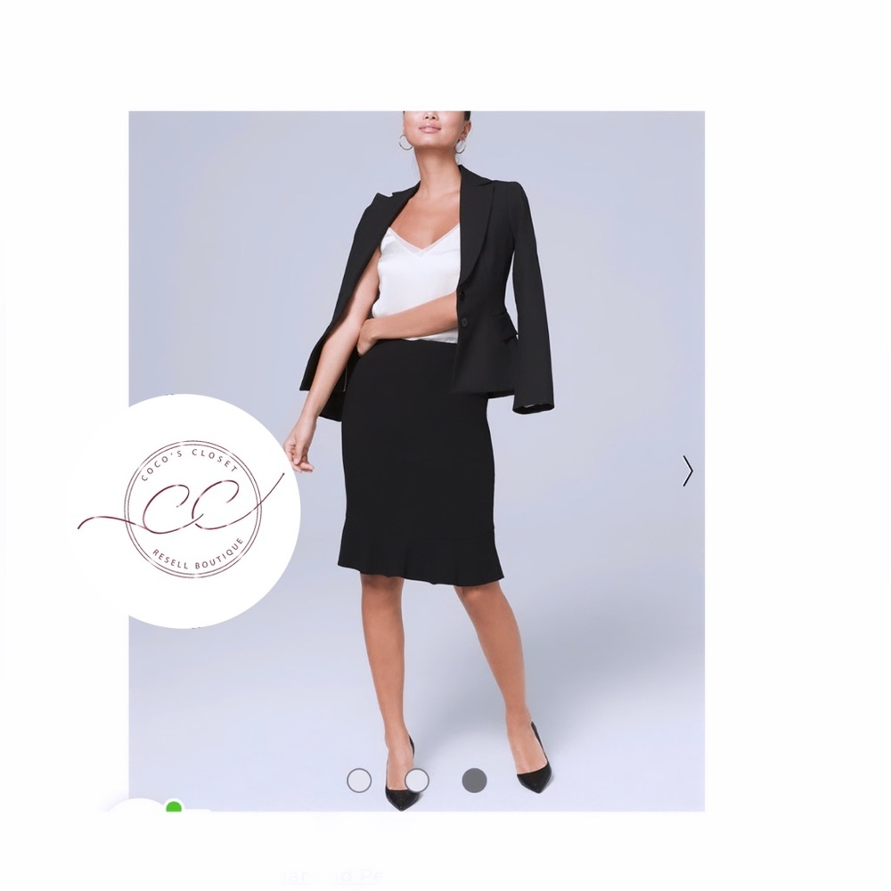 NWT• WHBM Body Perfecting Flounce Pencil Skirt